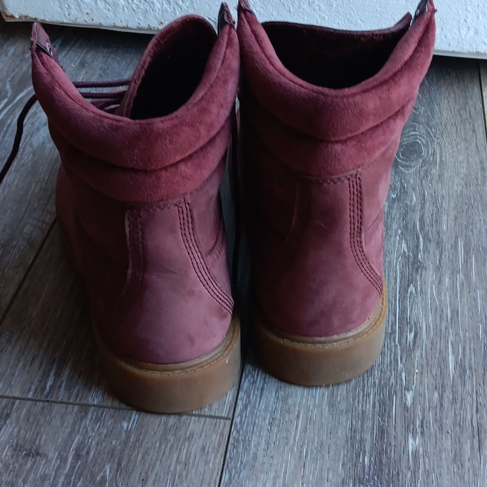 Boots - Picture 5 of 5